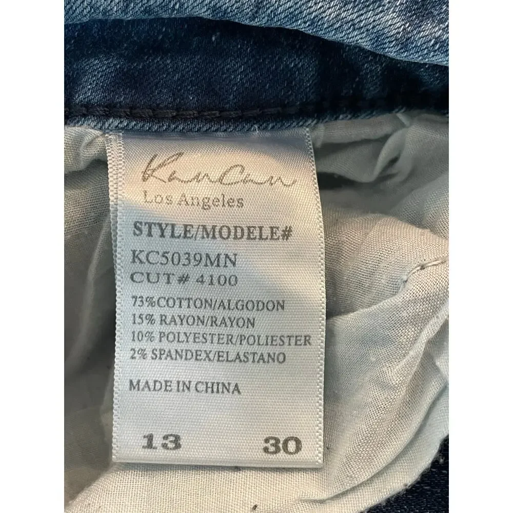 KanCan ladies jeans 13/30 sstraight leg, medium wash